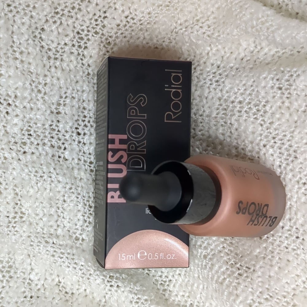 Rodial Blush Drops in Sunset Kiss, 15ml/0.50fl oz - Picture 2 of 11